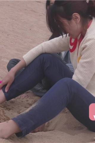 4k-极品玉足美少妇，年轻有韵味。（视频版）