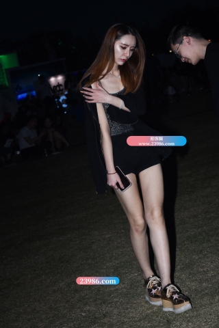 【咔喳赛贴】月光下的美人