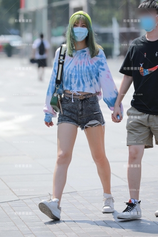 灰色热裤Y Y女友