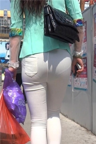 查看完整内容：跟帕极品高跟鞋美臀性感少妇 [583 MB]（视频版） - 共8张图片