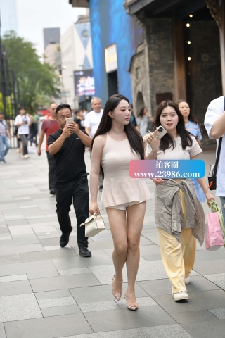 性感美腿街拍美女~