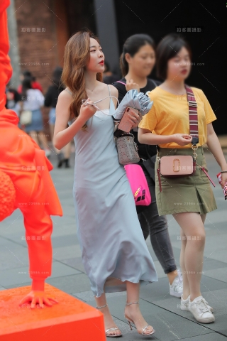 【凯恩赛贴】长裙美眉