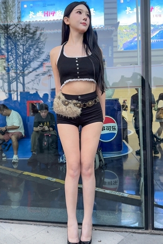 黑色热裤美女（视频版）
