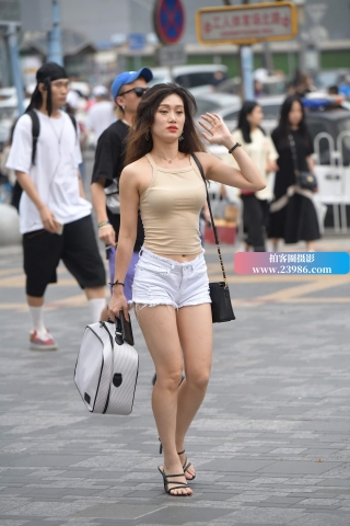 极品性感的翘臀美女