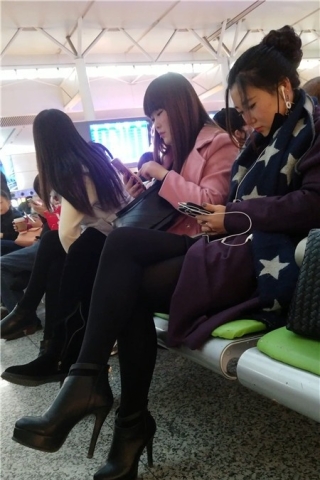 查看完整内容：4k视频，超级韵味黑丝袜极品美女（视频版） - 共10张图片