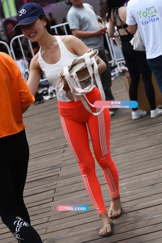 【咔喳赛贴】买一送二推销妹妹