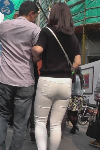 查看完整内容：紧身白裤丰满美臀美女找个老外男友 [2.38 GB]（视频版） - 共10张图片