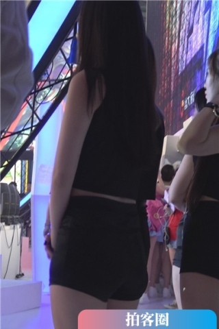 查看完整内容：舞台上的圆臀美腿女神姐姐60094（视频版） - 共6张图片