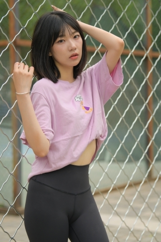 黑色瑜伽篮球课女孩【原图+视频】