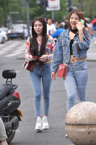 【视觉冲击赛贴】双牛出海，喜欢那个呢？