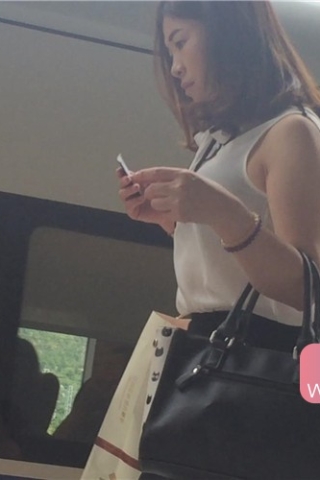 查看完整内容：候车室偶遇超美丰满身材黑丝高跟鞋御姐范美女姐姐。（视频版） - 共7张图片