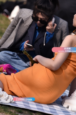 【咔喳赛帖】微风中的吊带长裙