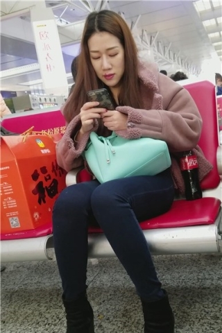 查看完整内容：4k-紧身蓝牛娇小身材小清新美女（视频版） - 共8张图片