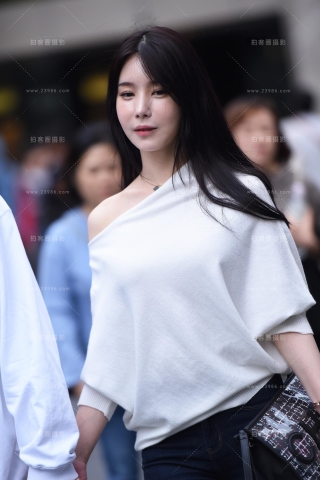 【咔喳赛帖】妹妹显得很幸福（城市版）（完整版）