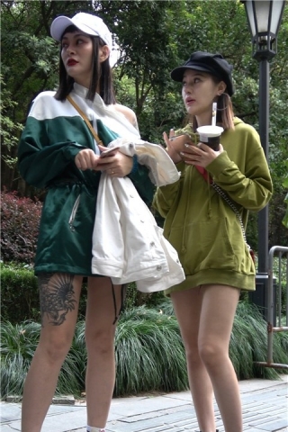 4K - 时尚性感美腿姐妹 [0.99 GB/MP4]（视频版）