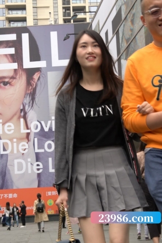 查看完整内容：4K - 街拍短裙肉丝美女 [616 MB/MP4]（视频版） - 共8张图片