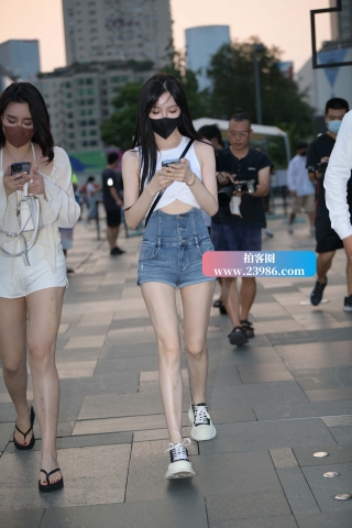 纤细苗条小蛮腰MM