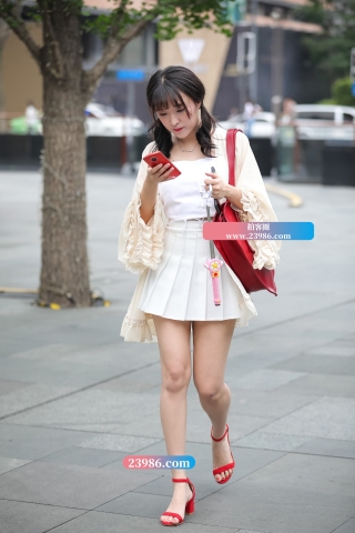 可爱萌妹纸 惹人怜爱!