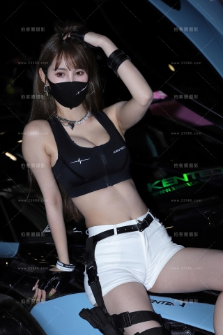 查看完整内容：黑色抹胸 白色热裤4 - 共30张图片