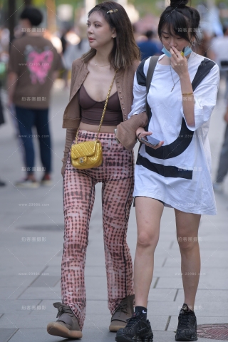 【红石赛帖】性感花纹紧身裤