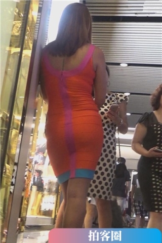 查看完整内容：超级性感美腿包臀裙美女，抽烟的样子挺酷[372 MB]（视频版） - 共6张图片