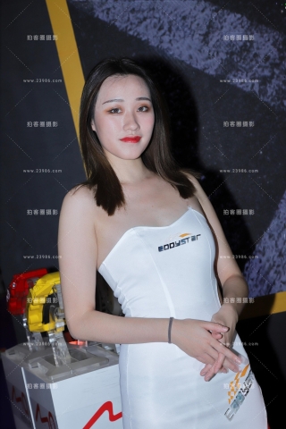 查看完整内容：白色连衣裙 - 共16张图片