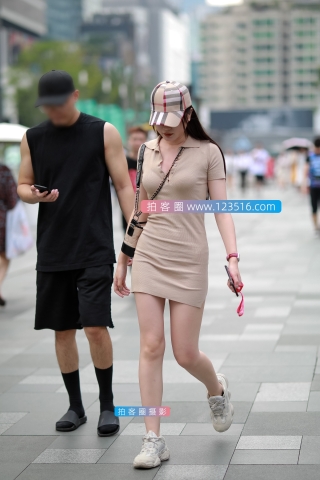 【凯恩赛帖】裸色短裙