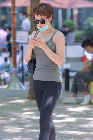 查看完整内容：【红石赛帖】黑色瑜伽裤美女 - 共17张图片