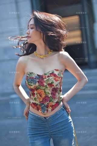 巧遇粉丝超百万的女主播（城市版）（完整版）