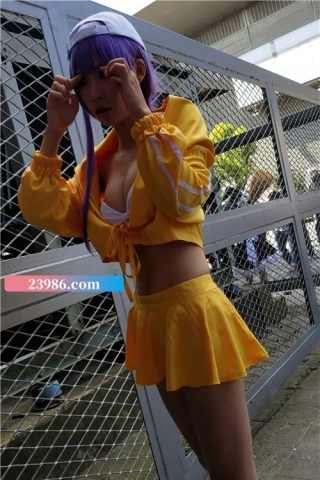 查看完整内容：4K - 展会上小丰满的cosplay少女 [801 MB/MP4] - 共6张图片