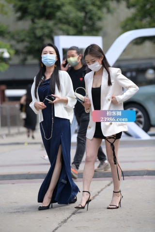 我爱美腿，我想你们也是~