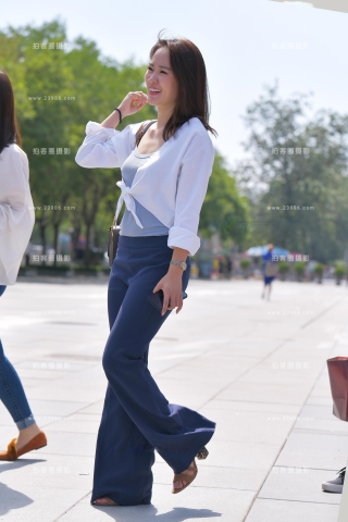 【红石赛帖】性感喇叭裤少妇