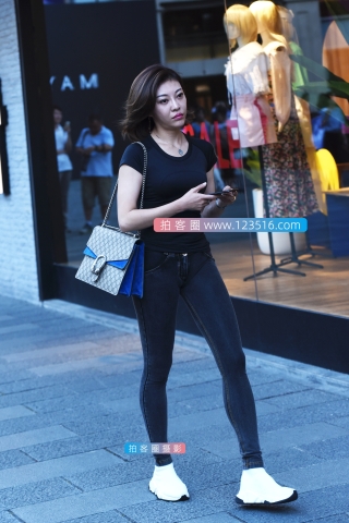 【咔喳赛贴】蜜桃裤