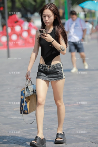 【玻璃街拍】黑色连体