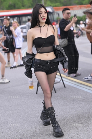 黑丝热裤小妹（城市版）（完整版）