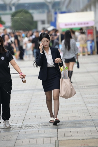 超薄灰丝工装制服美女
