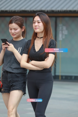 【视觉冲击赛帖】经典的全黑搭配，紧致美眉