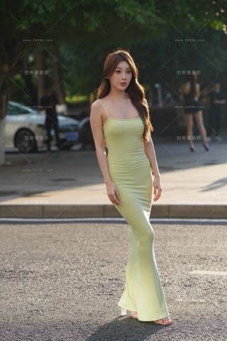 搭讪吊带长裙小姐姐