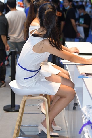 查看完整内容：20730成都车展结尾散图集合170 - 共20张图片