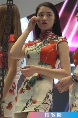 查看完整内容：性感长腿高跟鞋美腿showgirl60071（视频版） - 共8张图片