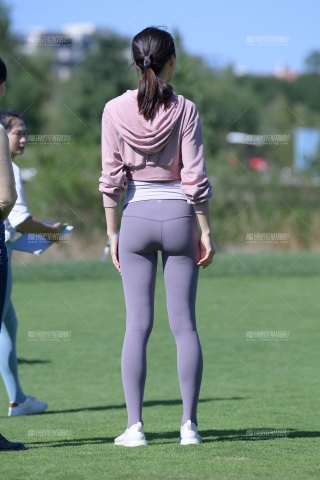 查看完整内容：【小默赛帖】★活跃瑜伽美女★ - 共21张图片