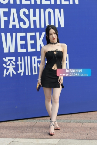 深圳时装周---超级白皙美腿