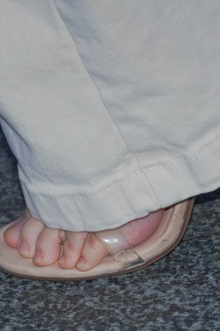 手如柔荑 肤如凝脂 美目盼兮（城市版）（完整版）