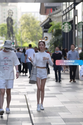 气质火辣小蛮腰时尚美女