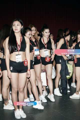 【咔喳赛贴】散打举牌女郎