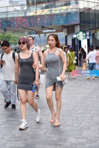 性感的包臀裙美女