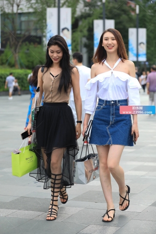 高挑美人儿模特气质