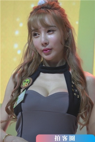 查看完整内容：4k-甜美丰满的包臀裙showgirl60083（视频版） - 共6张图片