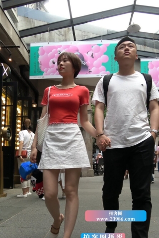 查看完整内容：4K - 街拍干练的短发美女 [882 MB/MP4]（视频版） - 共10张图片