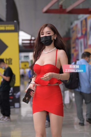 查看完整内容：性感红裙美女 - 共22张图片